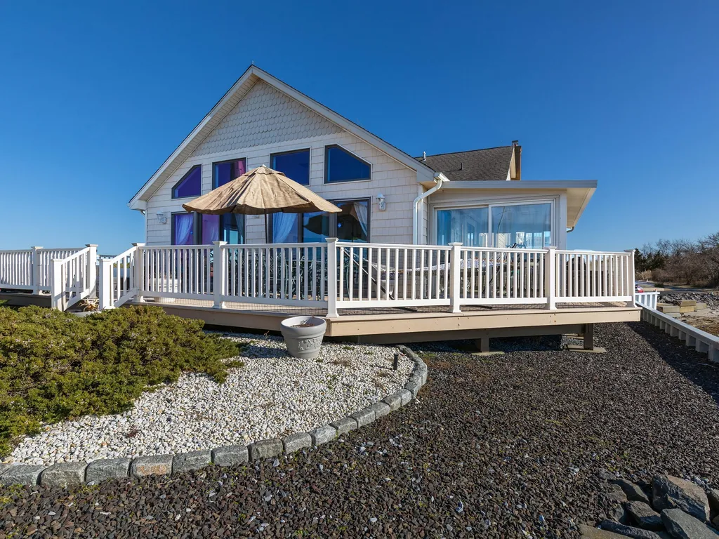 Deck on back of house