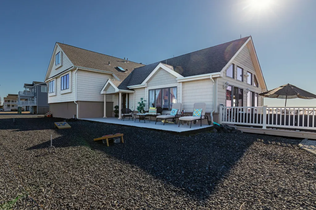 Front/Side view of house without canopy
