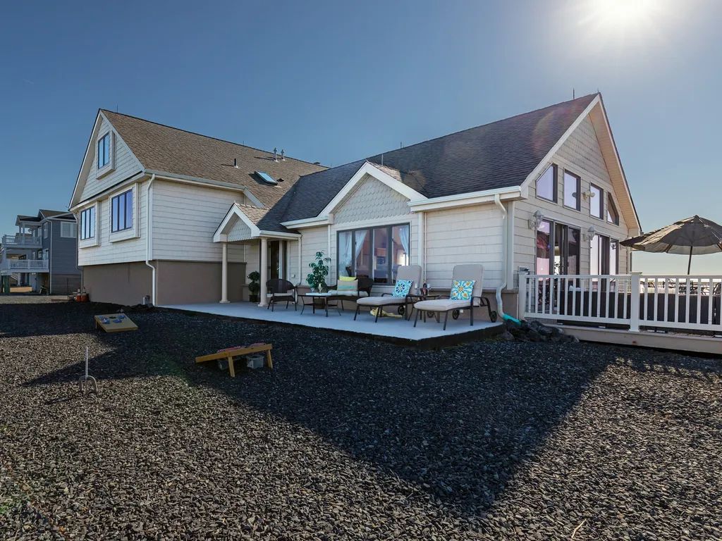 Front/Side view of house without canopy