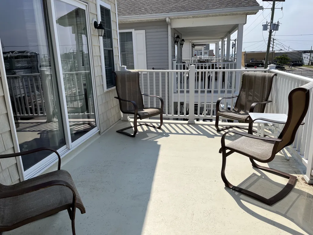 Sunbathe Area