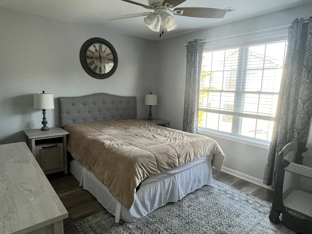 1st Bedroom with Private Bathroom (sleeps 2)