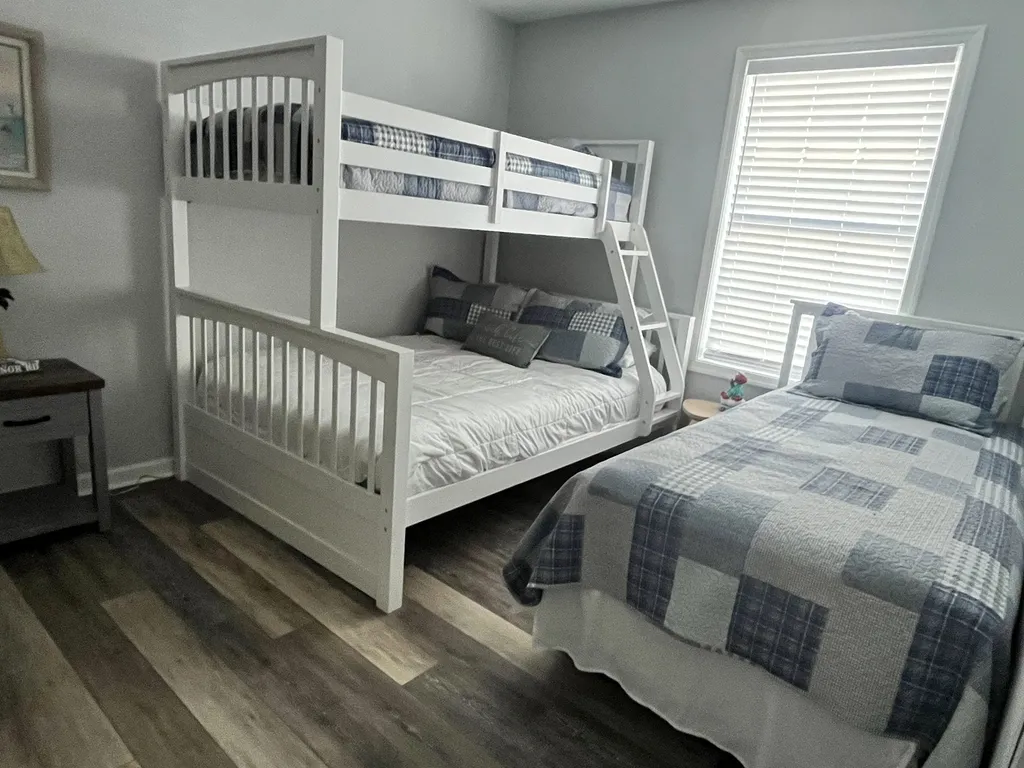 4th Bedroom (sleeps 4)
