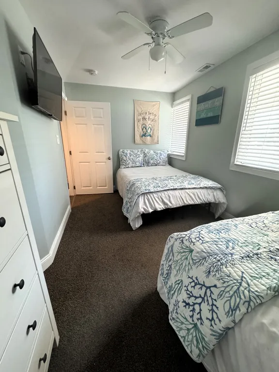 1st Floor Bedroom #1 - 2 Fulls
