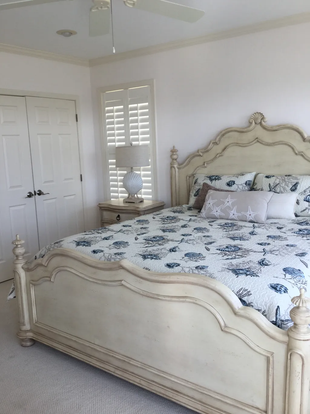 2nd floor bedroom, king bed
