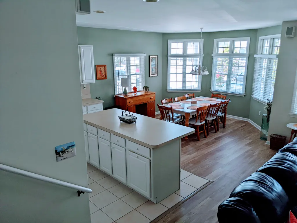 Dining &amp;amp; Dinette Area