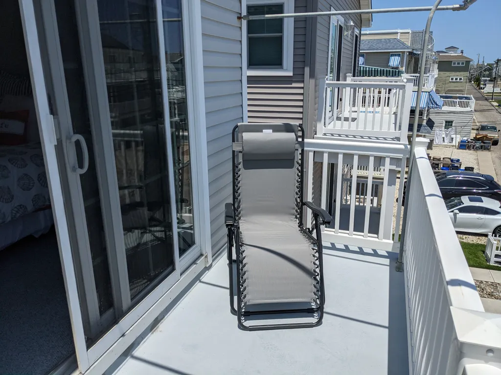 Back Deck-Bedroom #1&amp;amp;#2