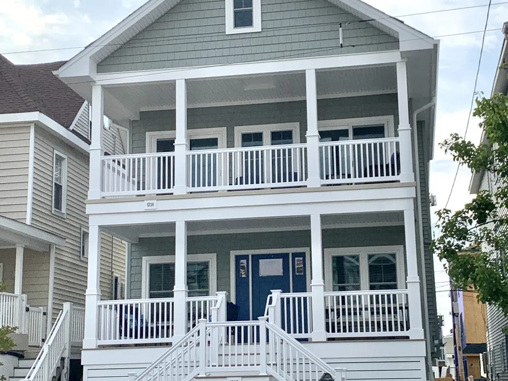 1234 Asbury Ave (2nd Floor)