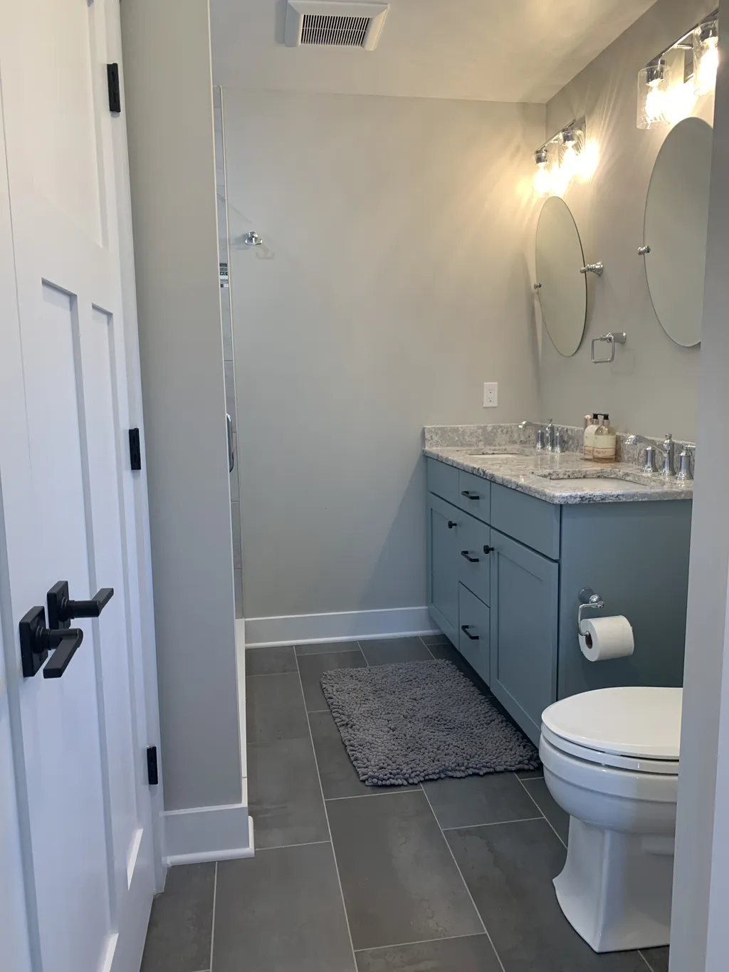 Master Bath w/ Shower
