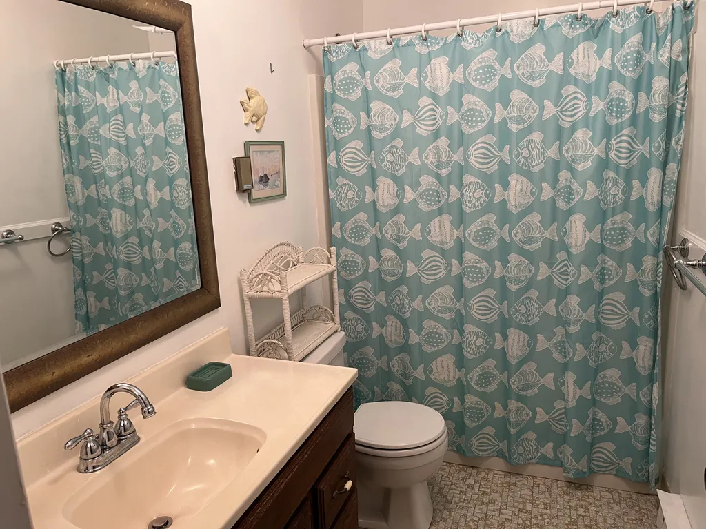 Upstairs Bath