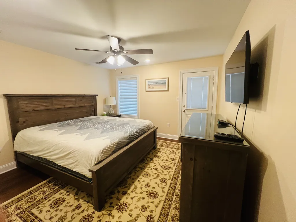 third floor bedroom 2