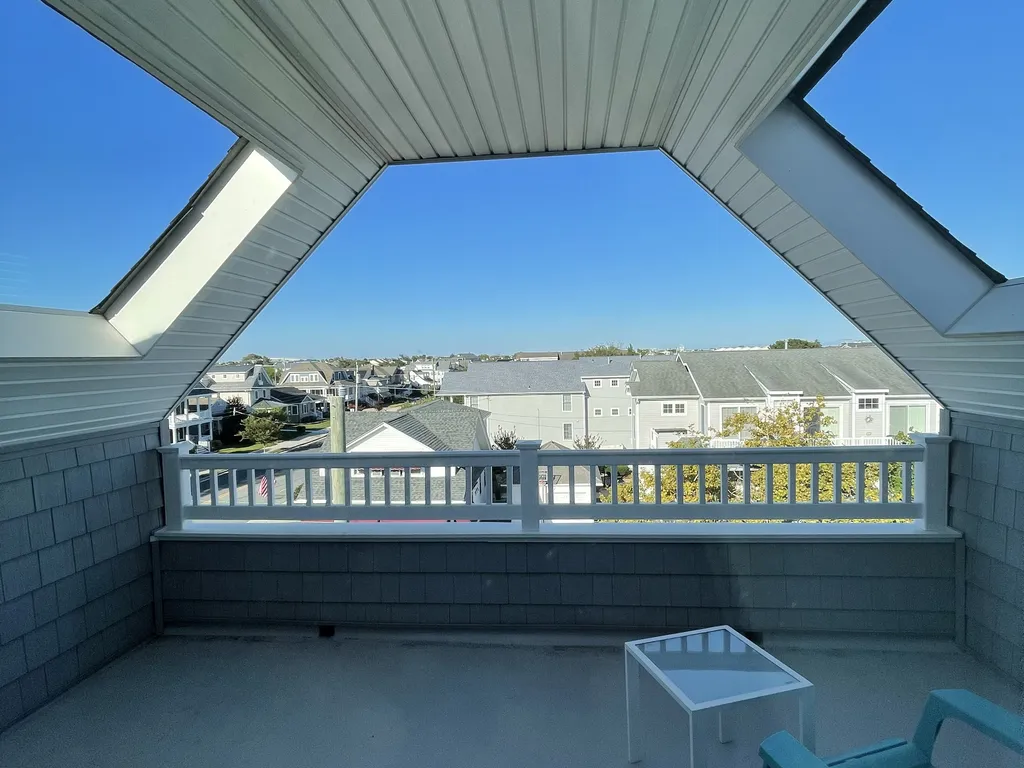 3rd floor King bedroom private deck #2