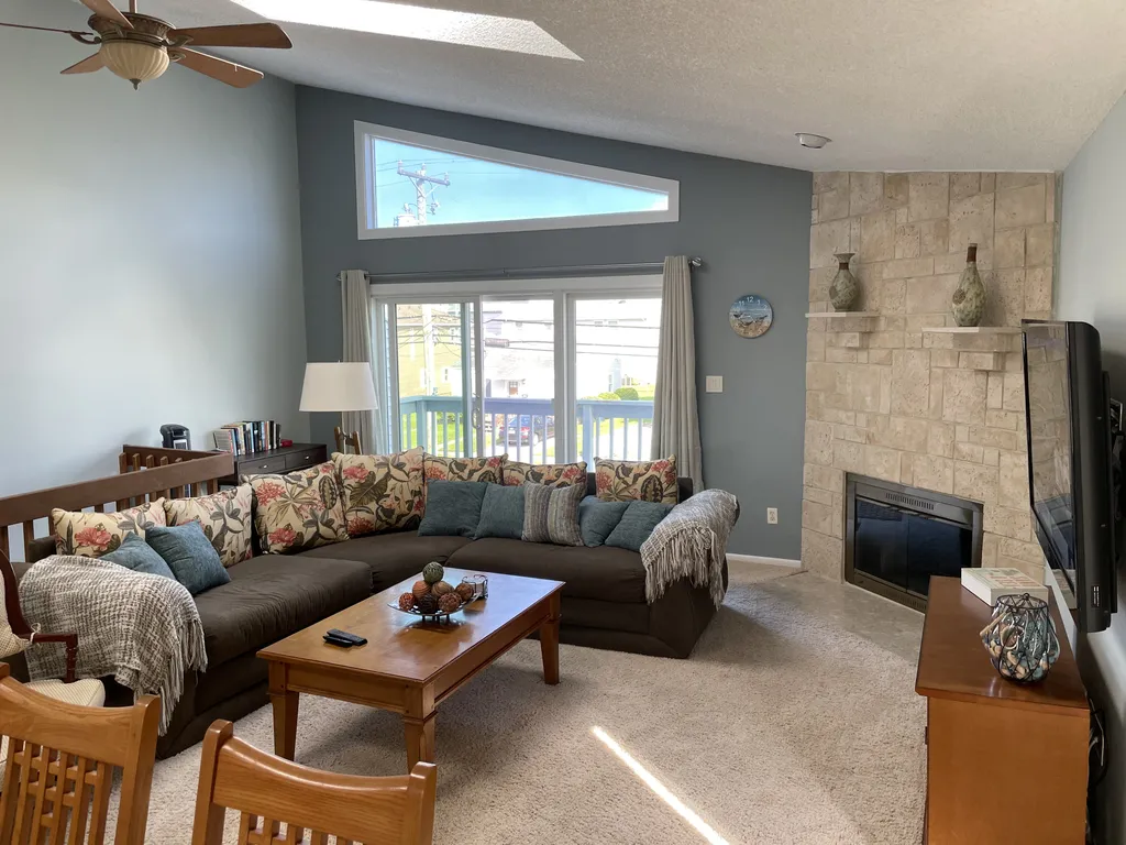 Living Area 1