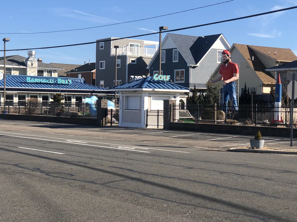 Arcade and Mini golf short walk 