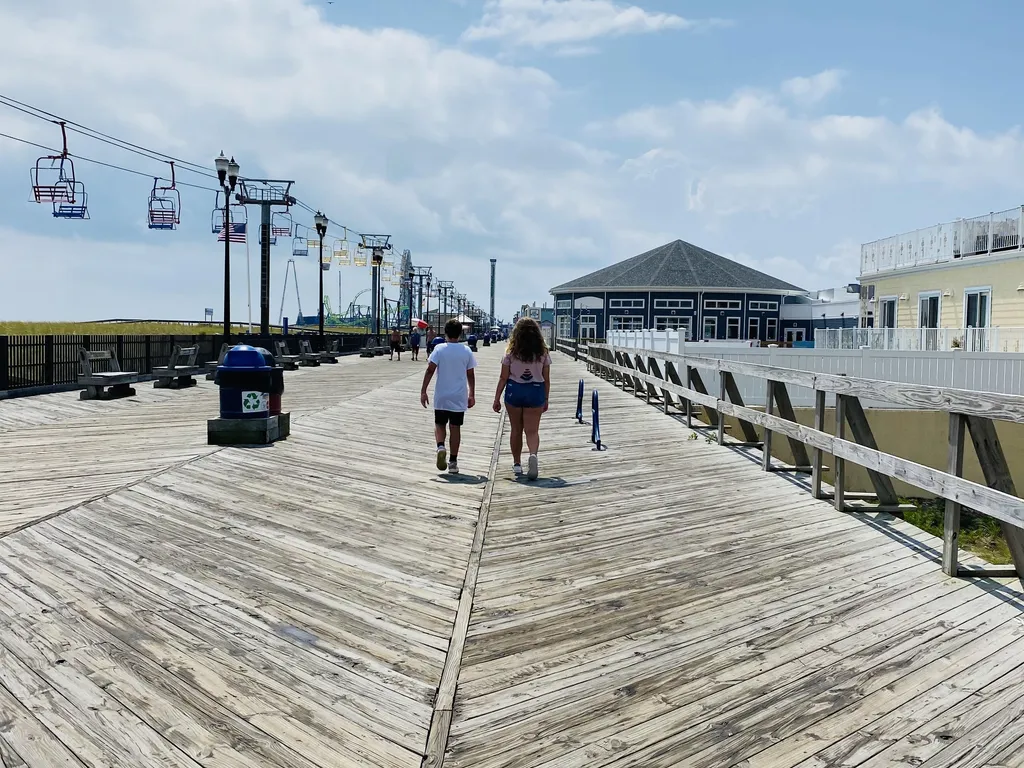 Seaside Boardwalk just 2 blocks away