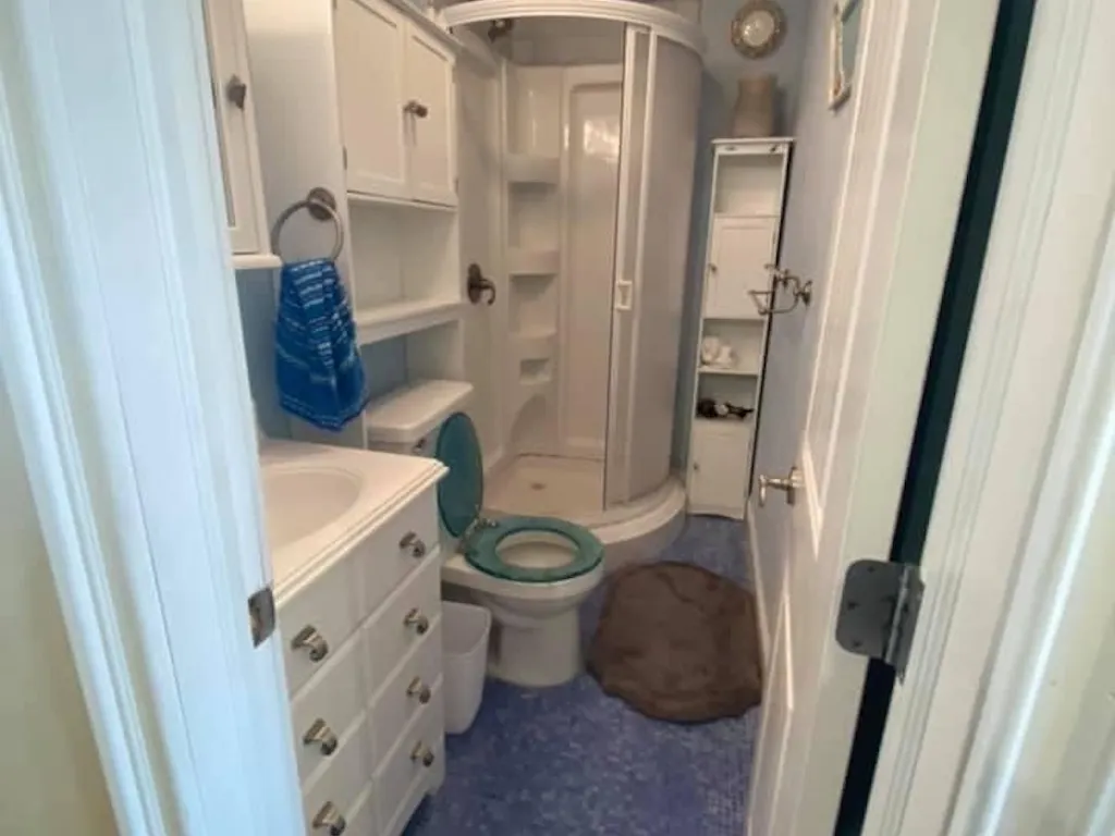 Bathroom 2
