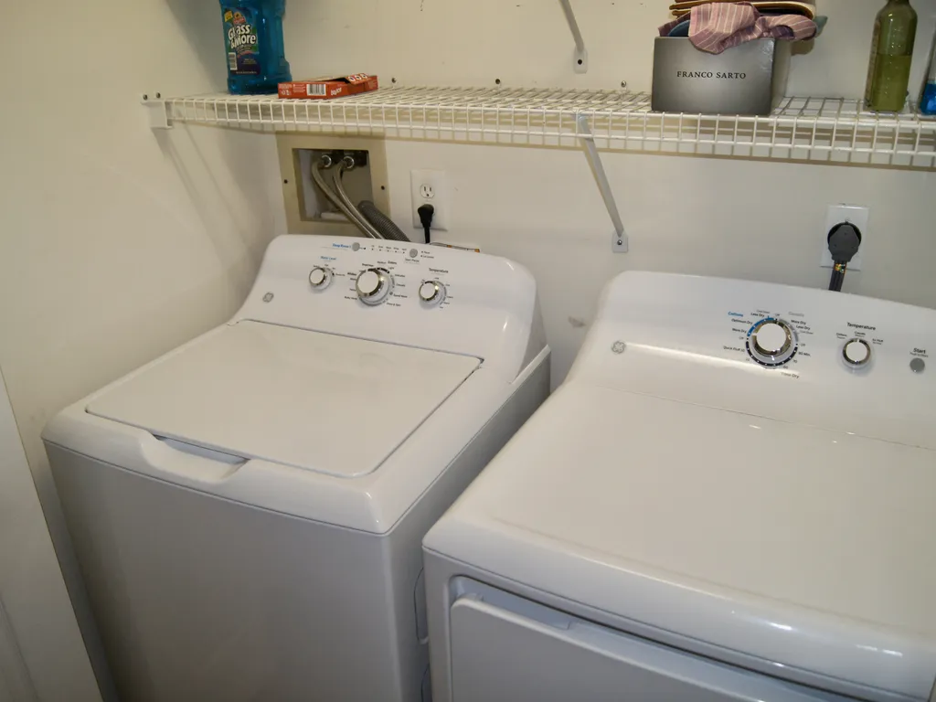 Full Washer/Dryer