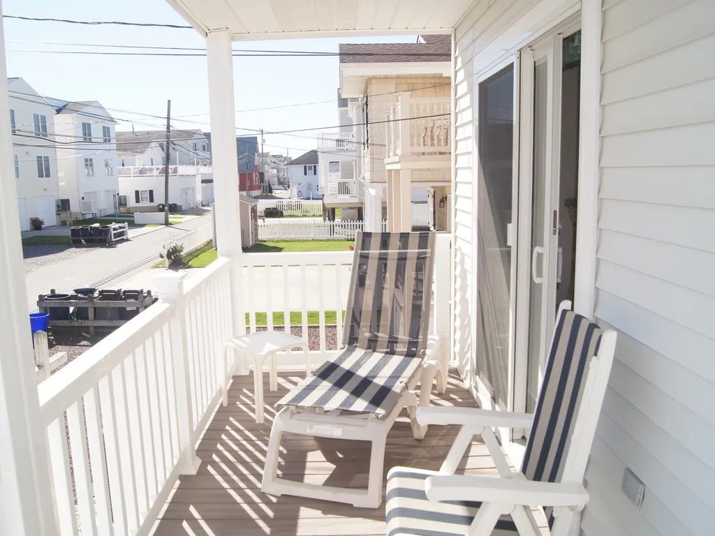 Rear Deck South