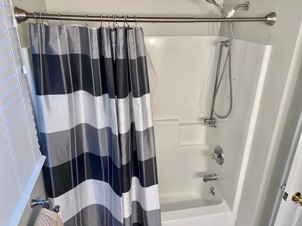 Main Bath #2