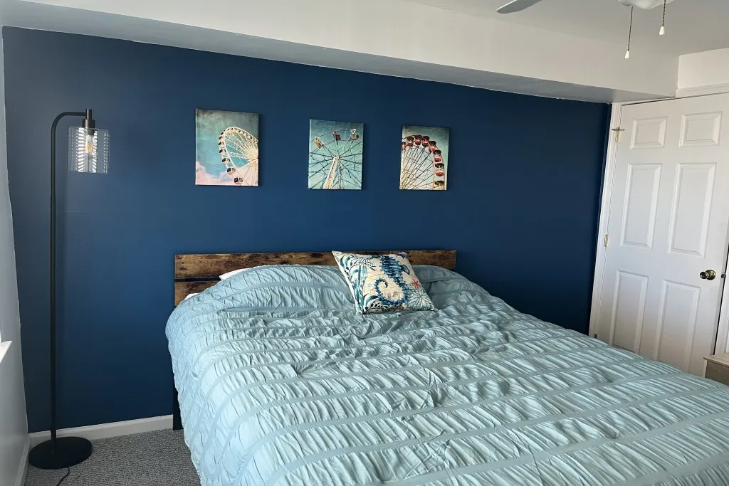 2nd Floor Queen Bedroom w/Private Deck
