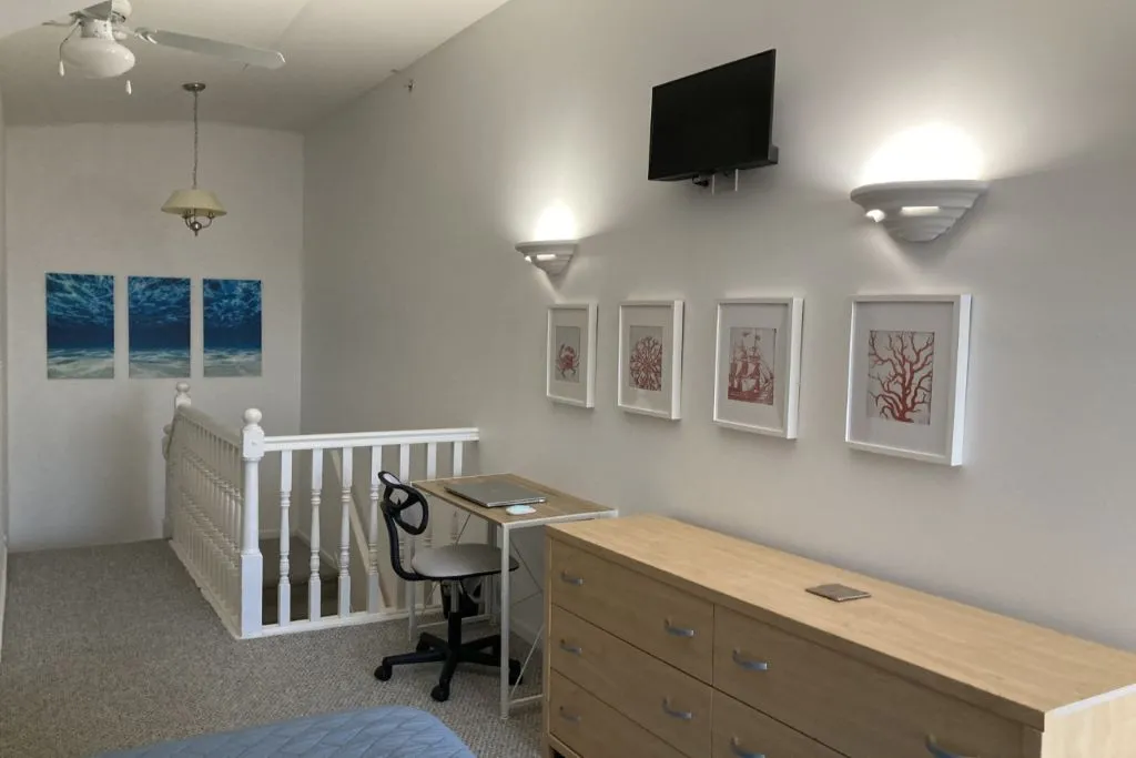 3rd Floor Bedroom (With Desk &amp;amp; Pull-out Futon)