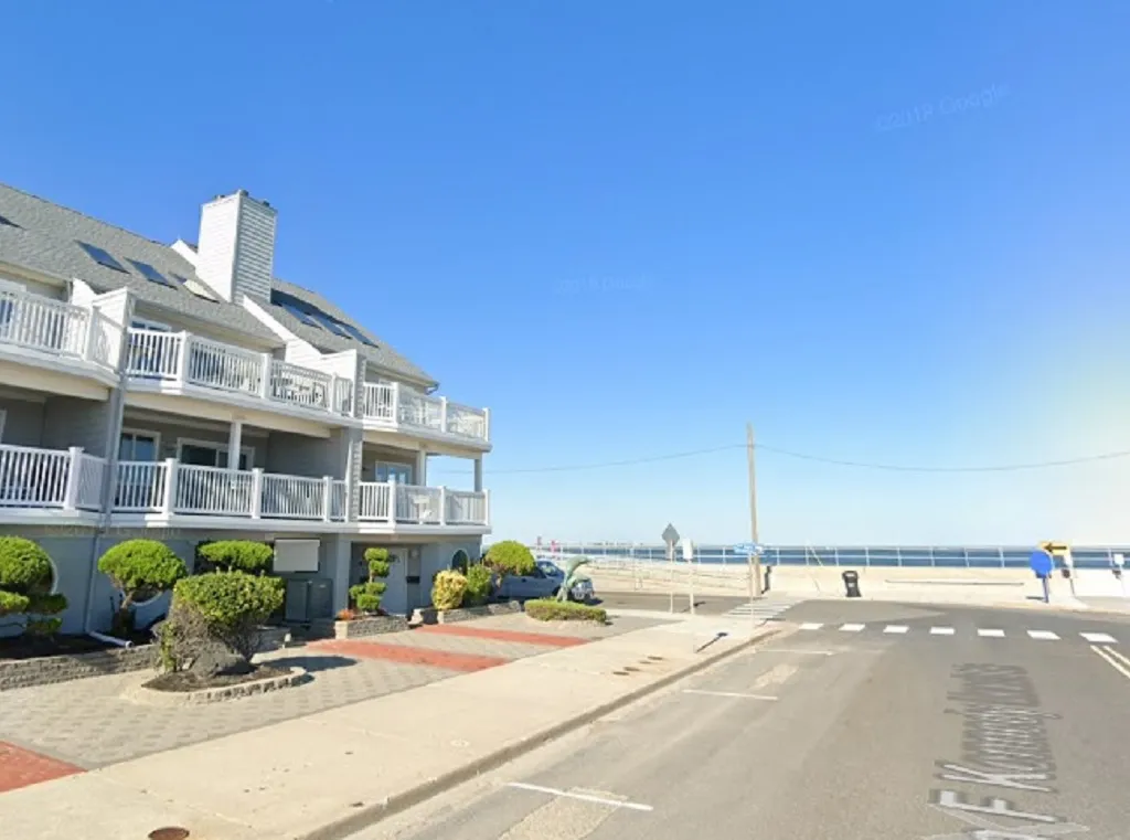 Kennedy Beach Drive