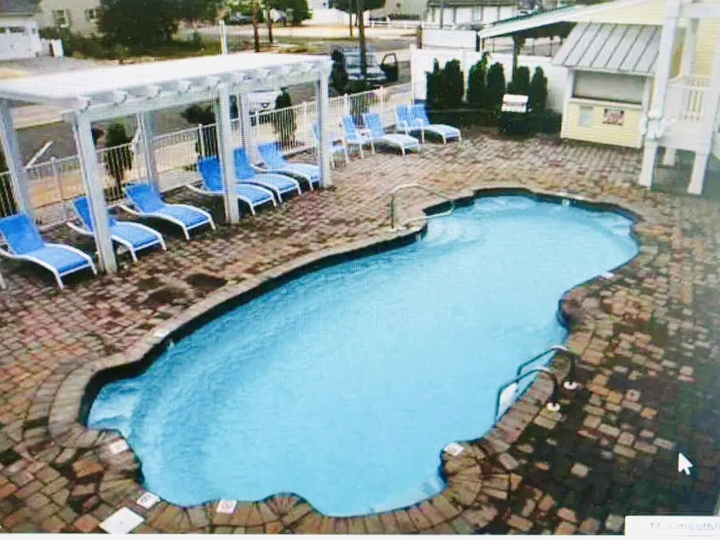 Inground pool, and two Weber grills on premisis 