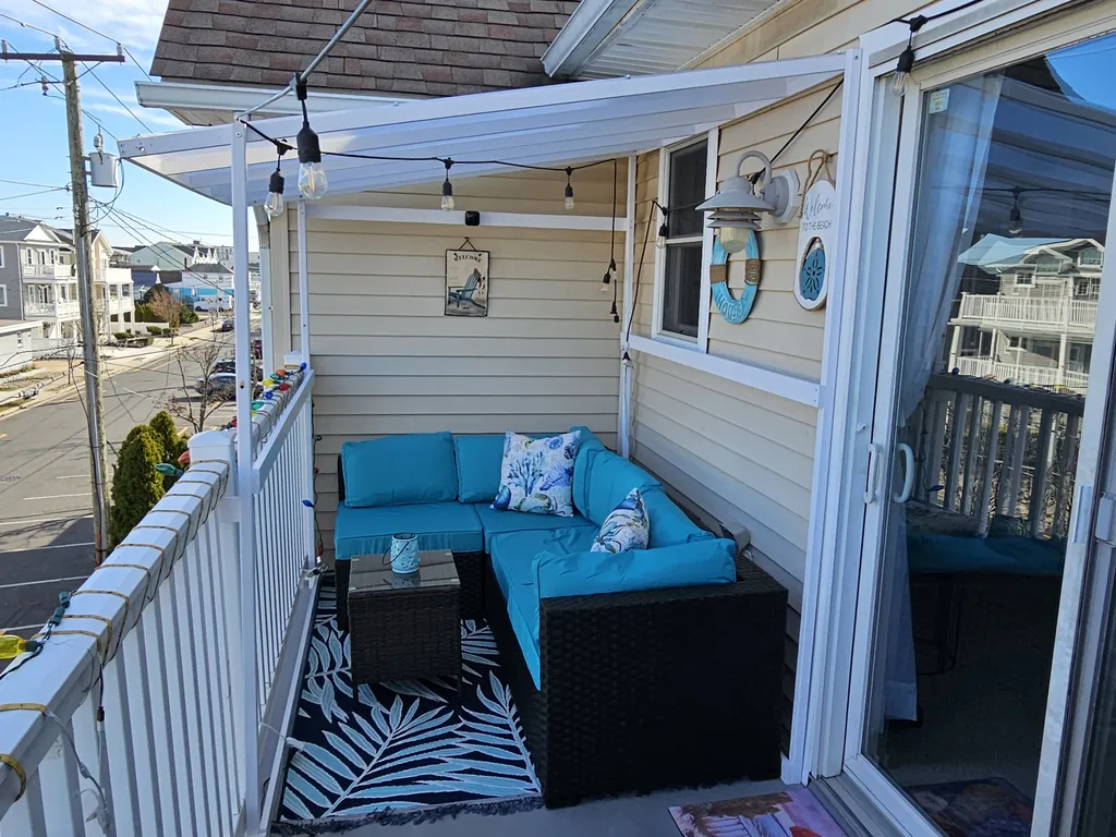 Front  Balcony with cover and lighting