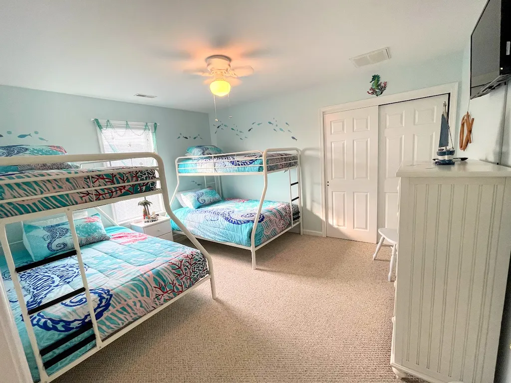 4th Floor Bedroom #2