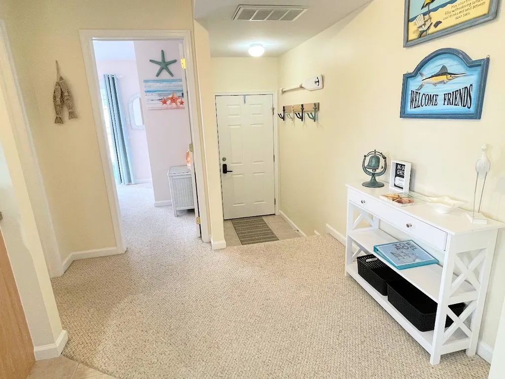 View of Entryway/Foyer