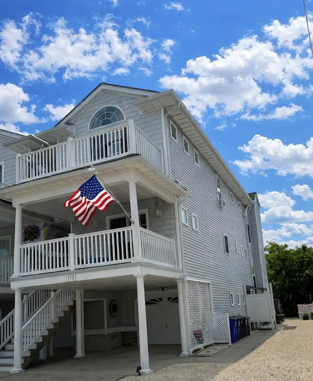 Key of Sea (118 E. Cardinal Road)