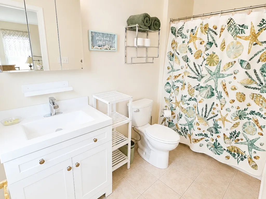 Primary/Master Ensuite Bathroom