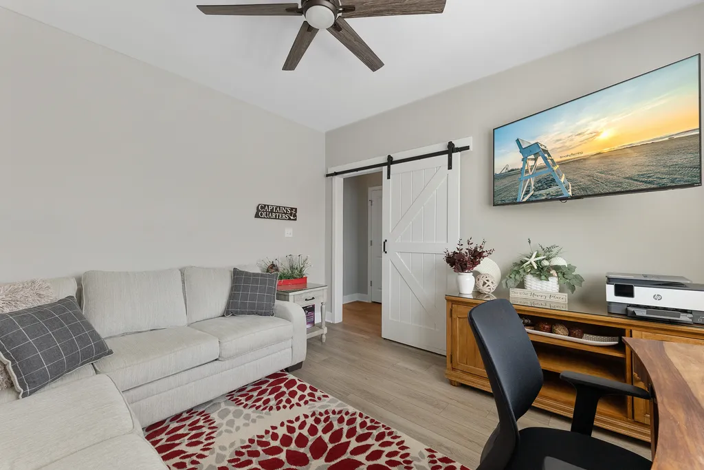Den, Office, Game Room