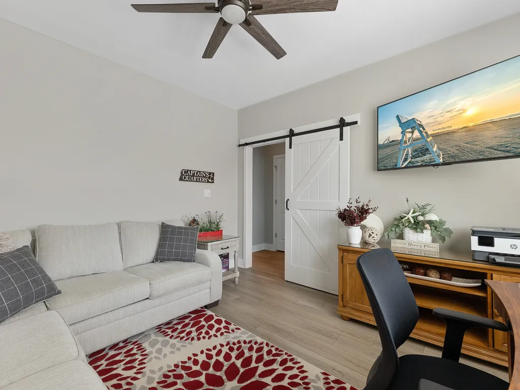 Den, Office, Game Room