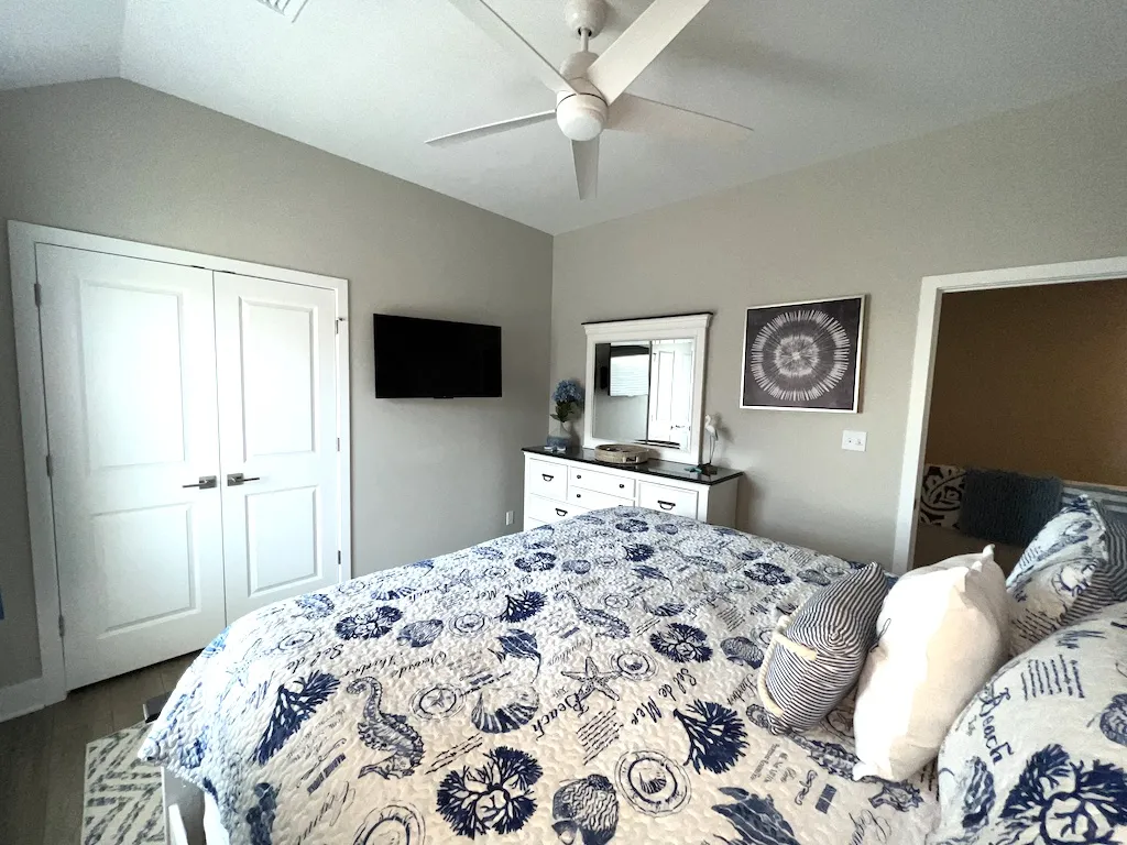 2nd Bedroom with plus King beds