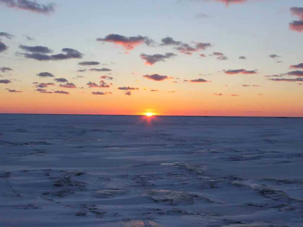 Winter scene frozen bay2
