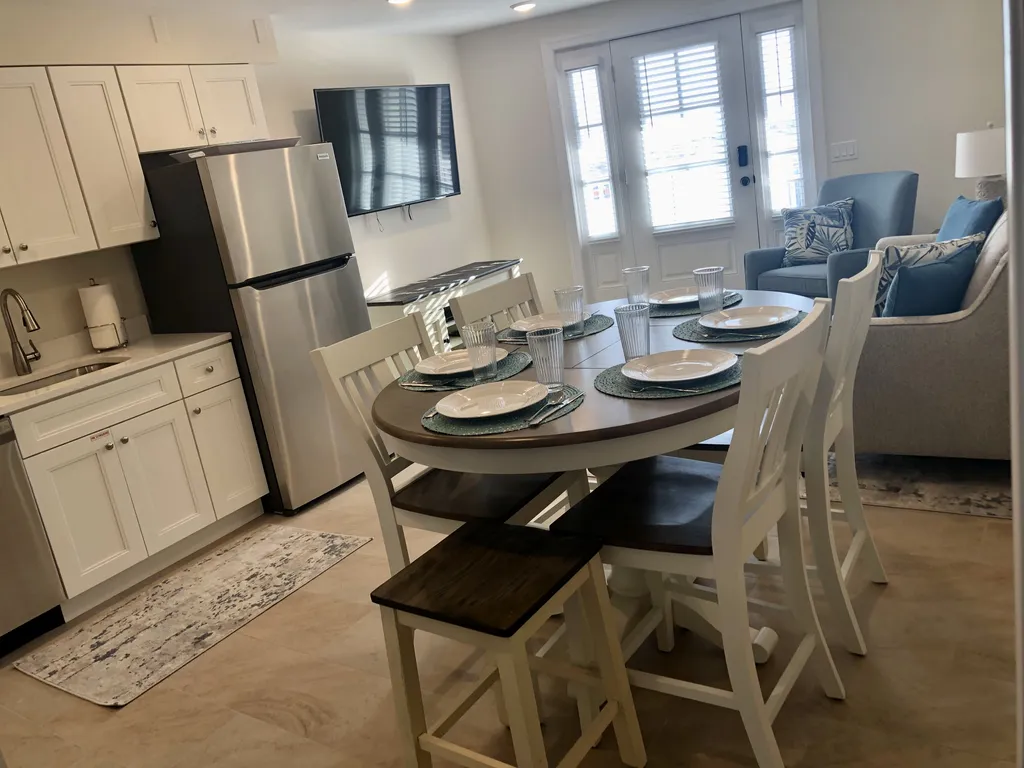 Kitchen Dining Living Area