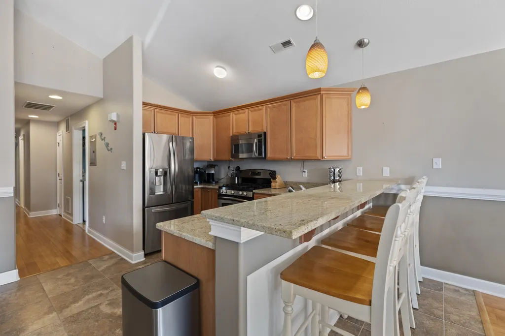 4 Seat Breakfast Bar