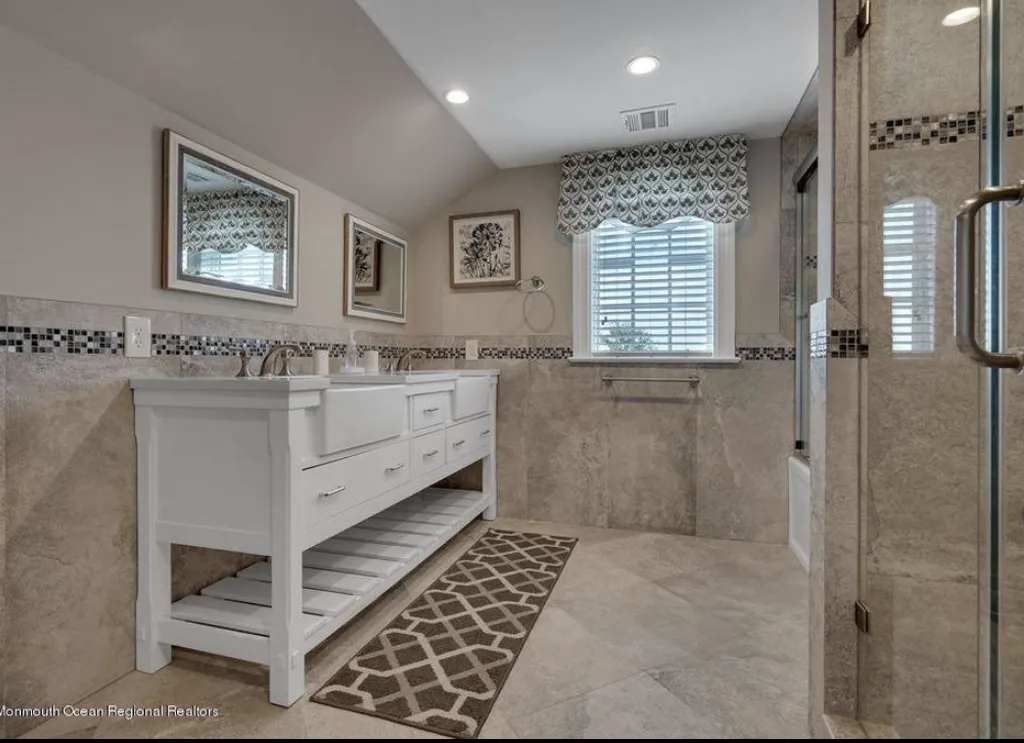 Third floor bathroom