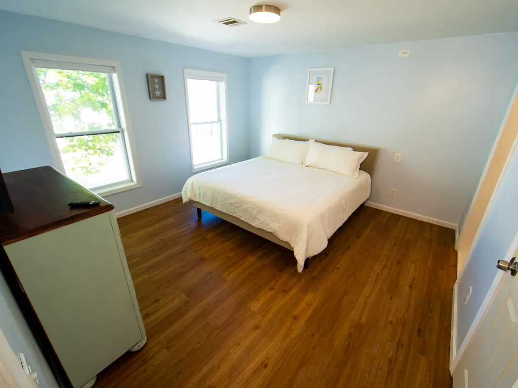 Master bedroom king size
