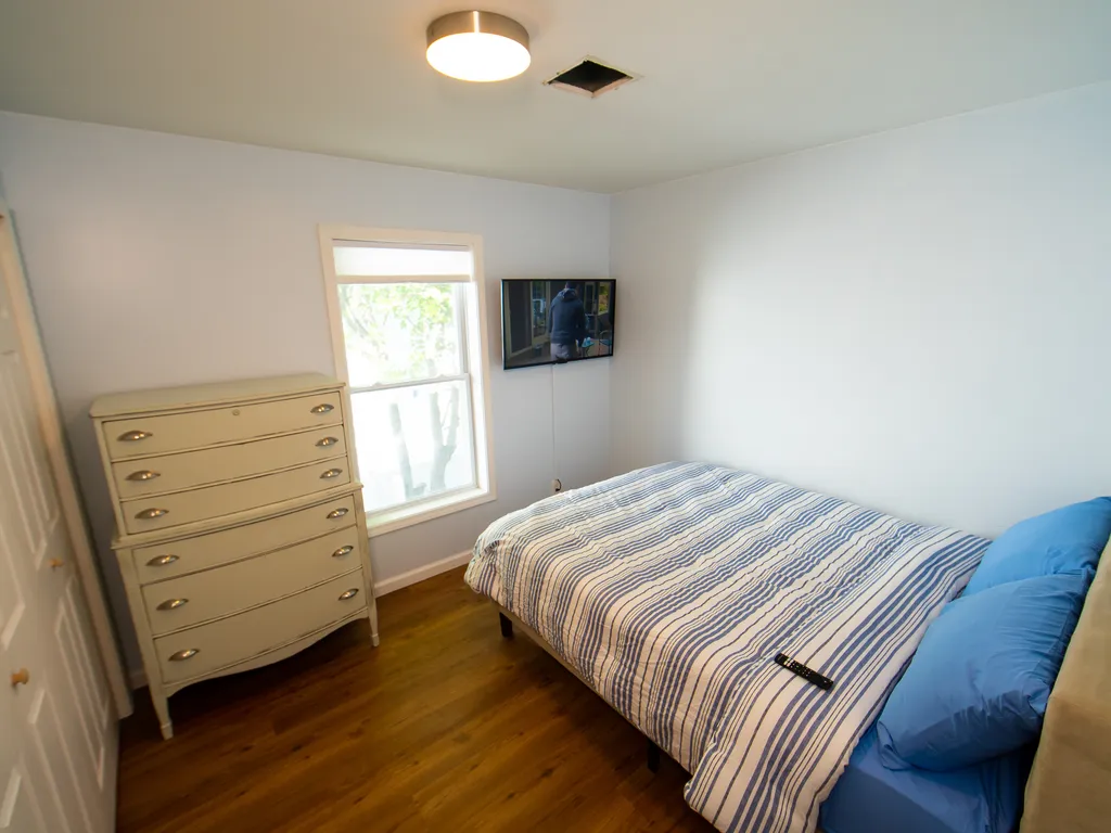 Bedroom #3 Queen