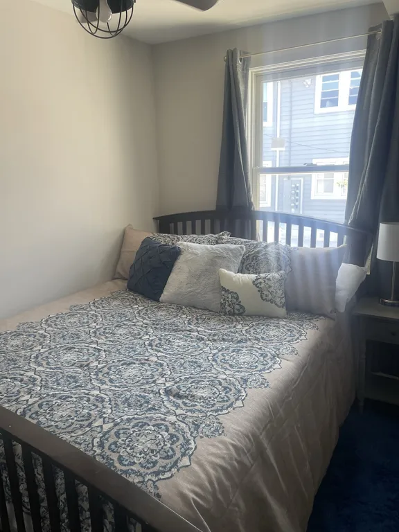 bedroom #4- queen