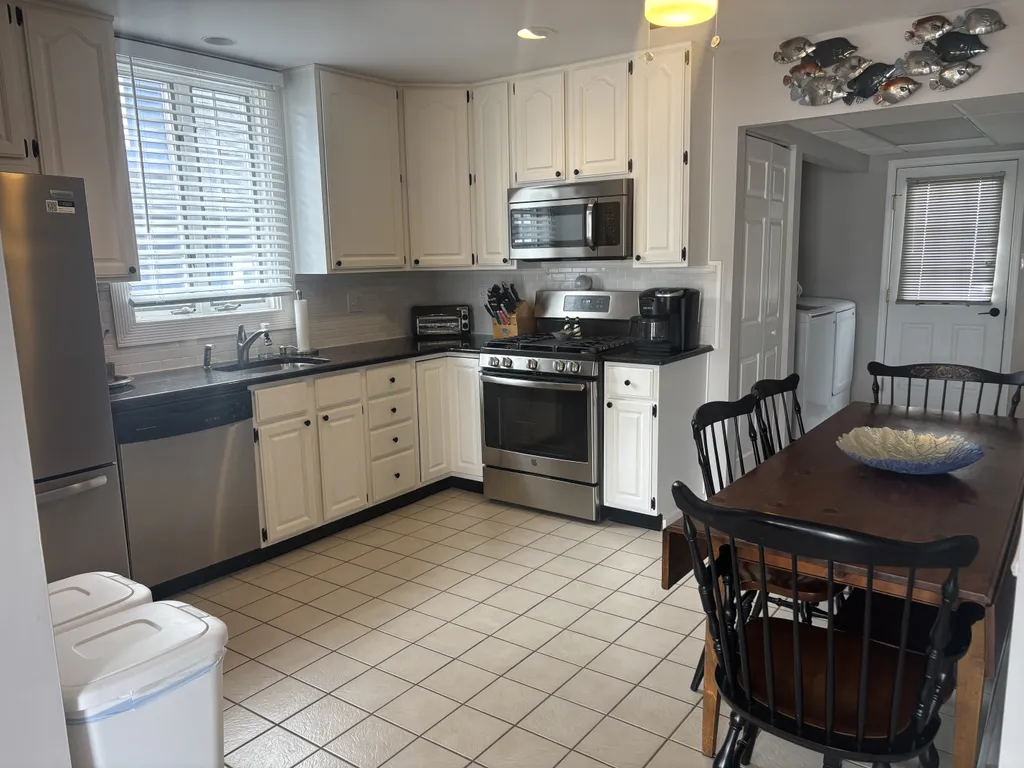Downstairs kitchen