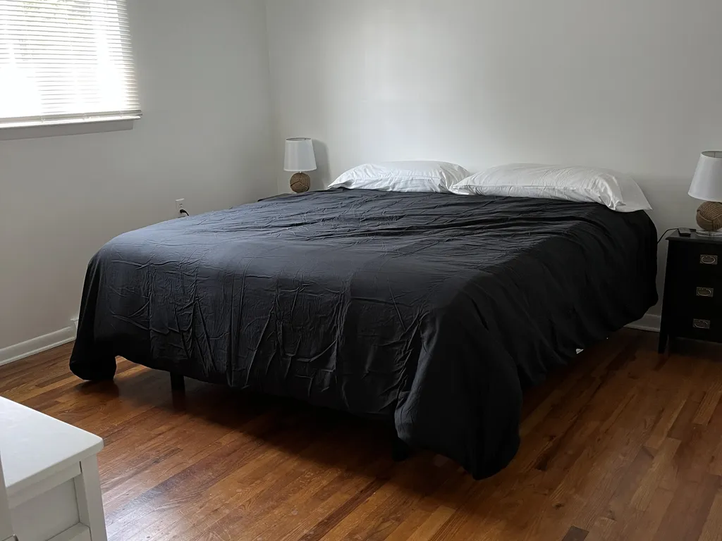 King size bed