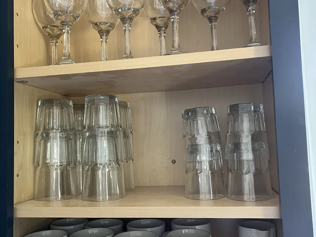 Glassware cabinet