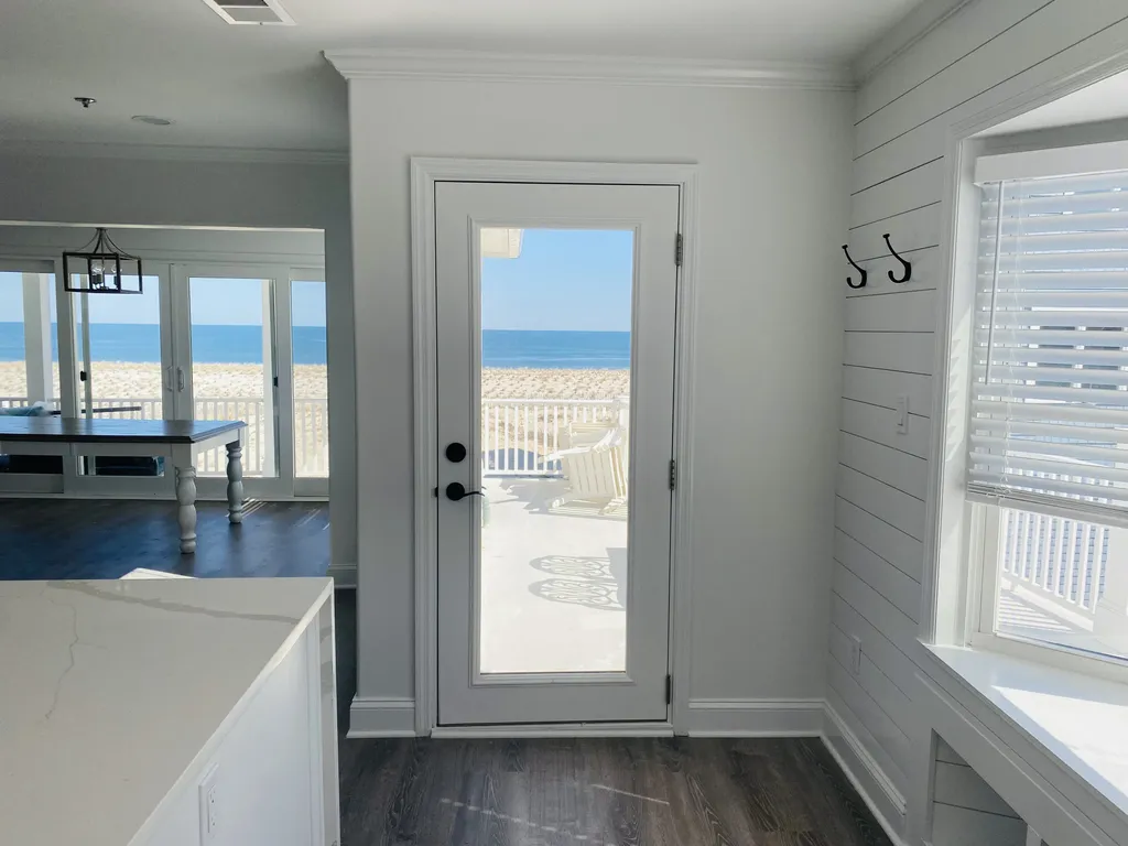Front DOOR View