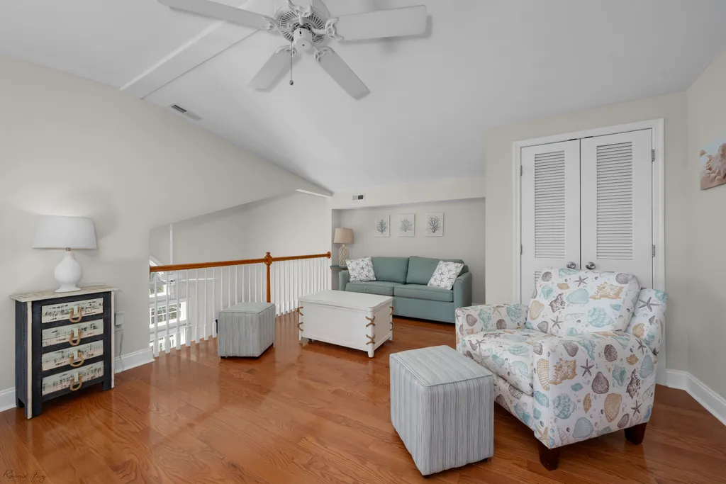 Third floor Loft.  Extra space to hang out. 