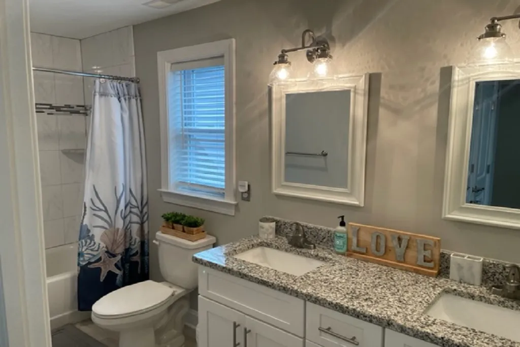 3rd floor bathroom