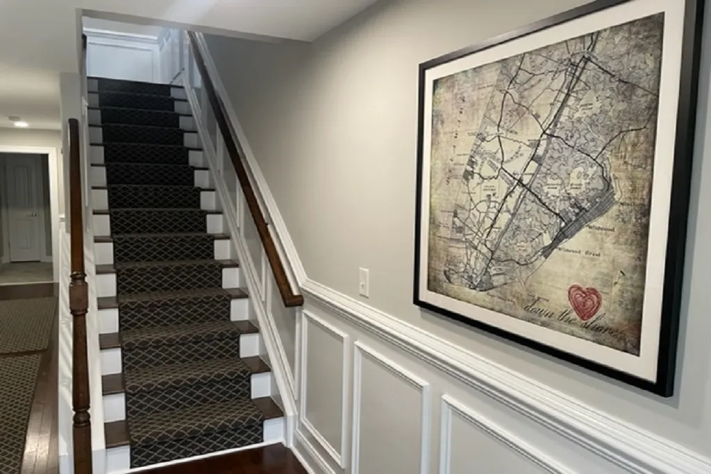 1st floor stairway
