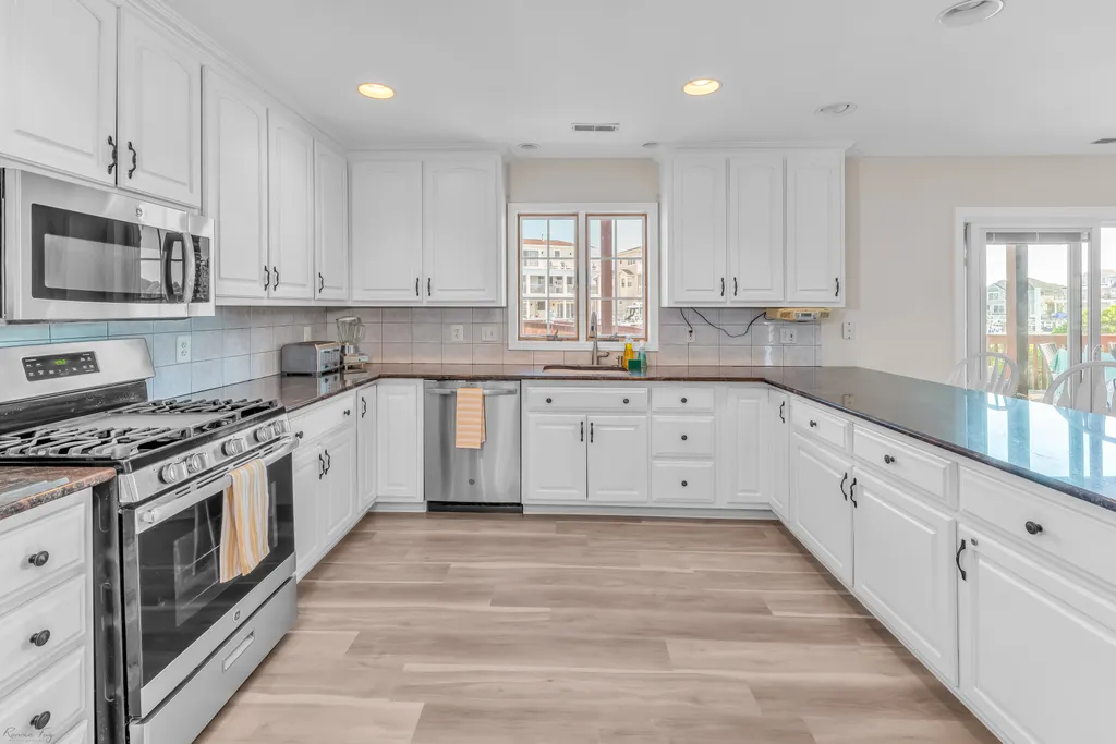 A functional kitchen ready for your stay