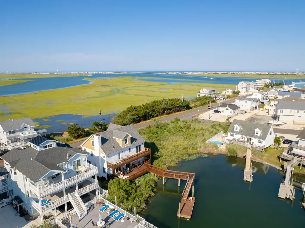 Enjoy this Bayfront beauty